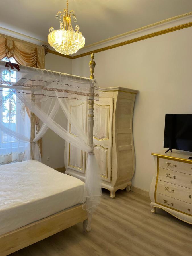 Chambre A Baldaquin Maison De L'Eglise Du Couvent Narbonne Ngoại thất bức ảnh